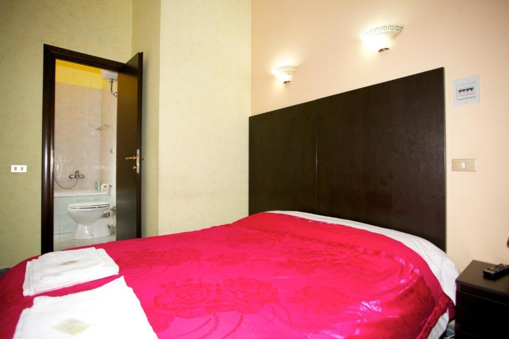 Dem Guesthouse Rome Room photo
